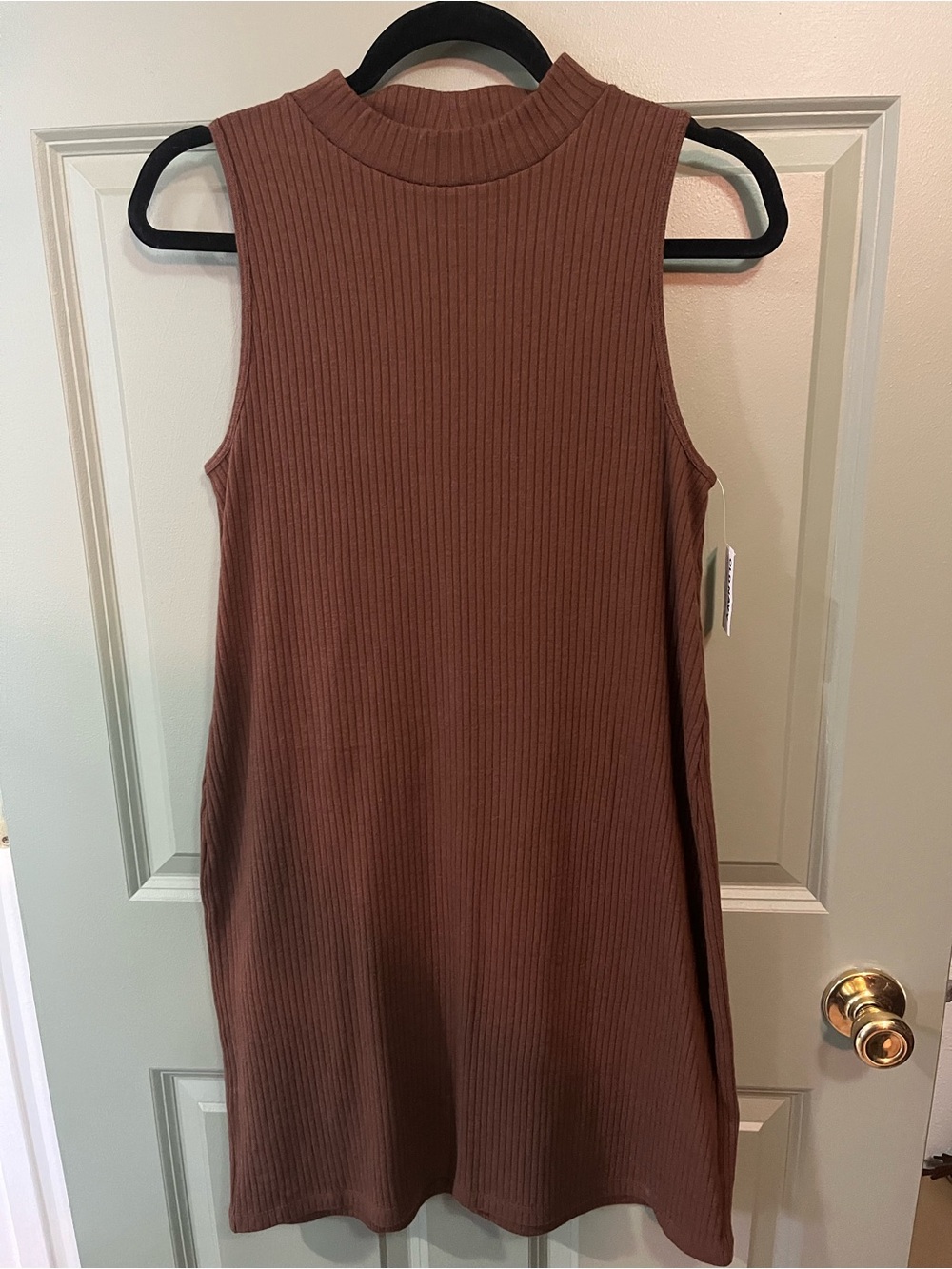 Old Navy Ribbed Sleeveless Crewneck Sweater Dress in Brown
